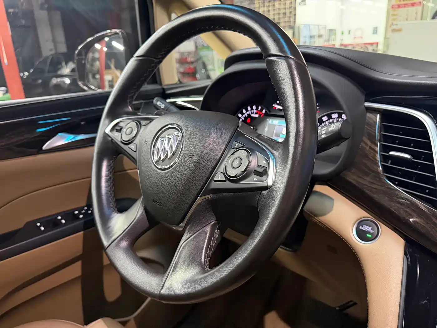 Buick GL8 2018 ES 28T Luxury Type China VI фото 16