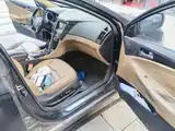 Photo 13 - Hyundai Sonata