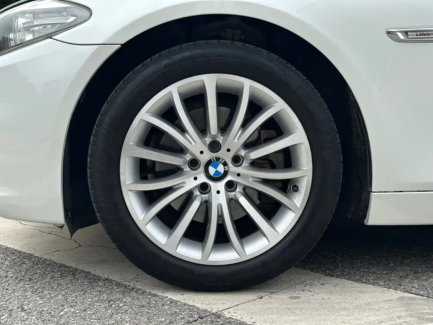 BMW 5 Series 2014 525Li Luxury Design Package фото 17