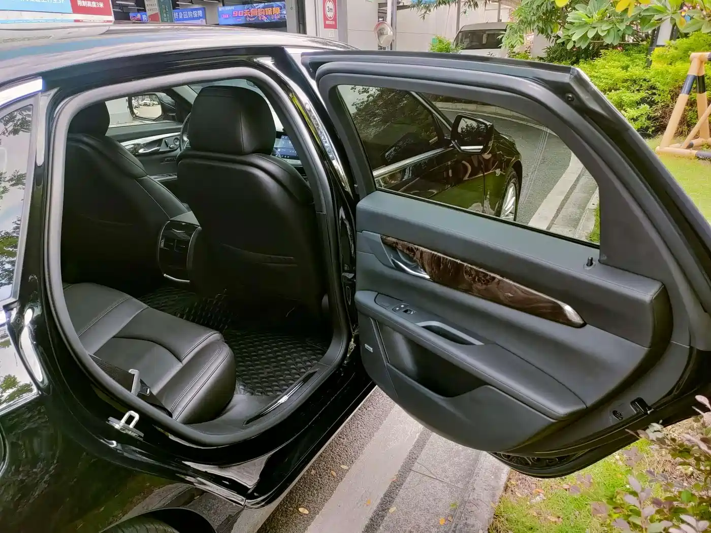 Фото 19 - Cadillac CT6