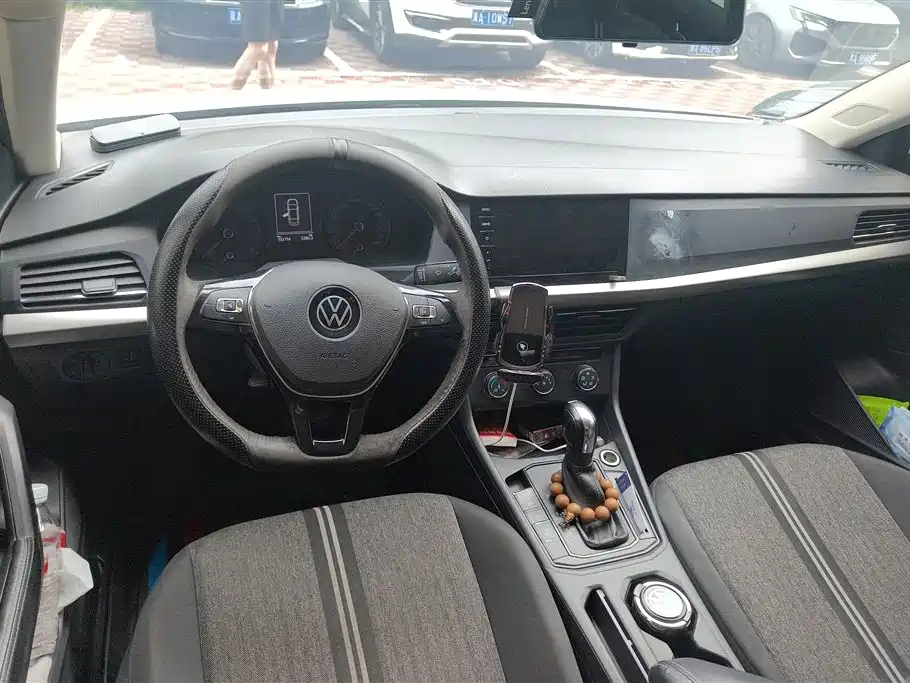 Volkswagen Lavida 2021 1.5L Automatic Trend Edition фото 12