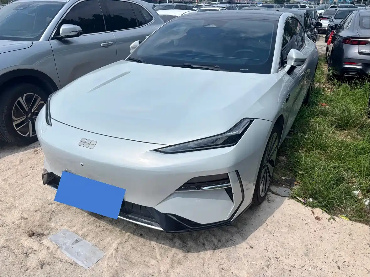 Geely Galaxy Galaxy E8 2024 2024 665km RWD Starship Voyager Edition