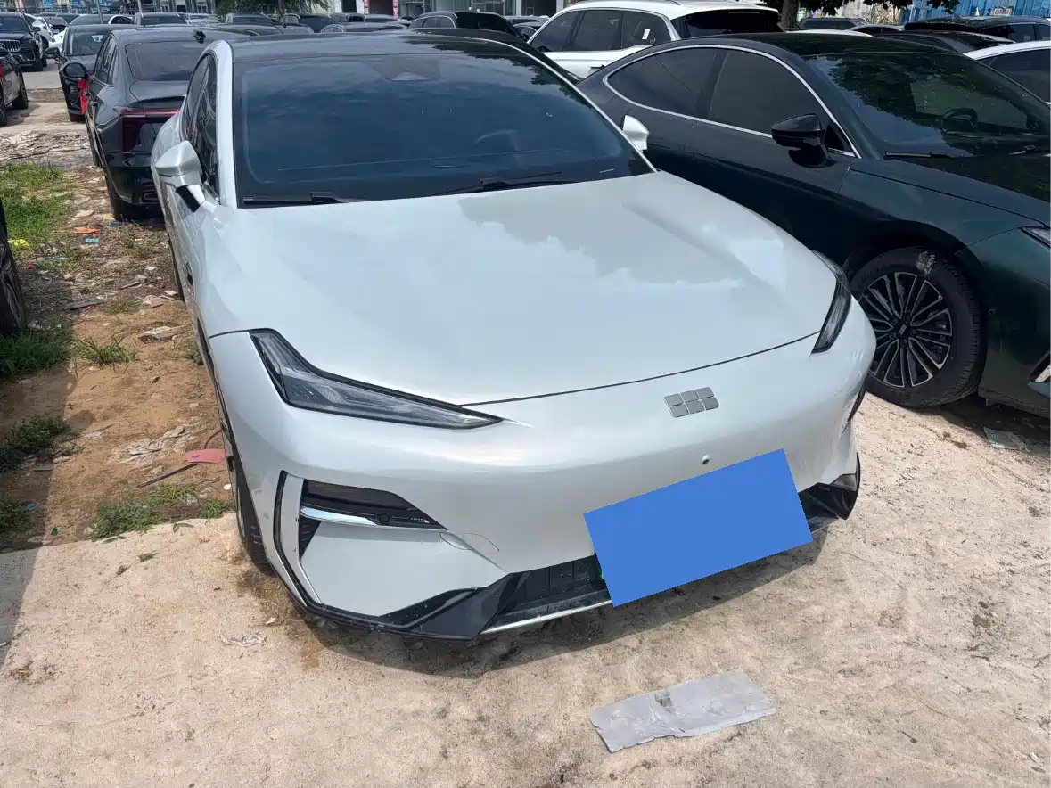 Geely Galaxy Galaxy E8 2024 2024 665km RWD Starship Voyager Edition