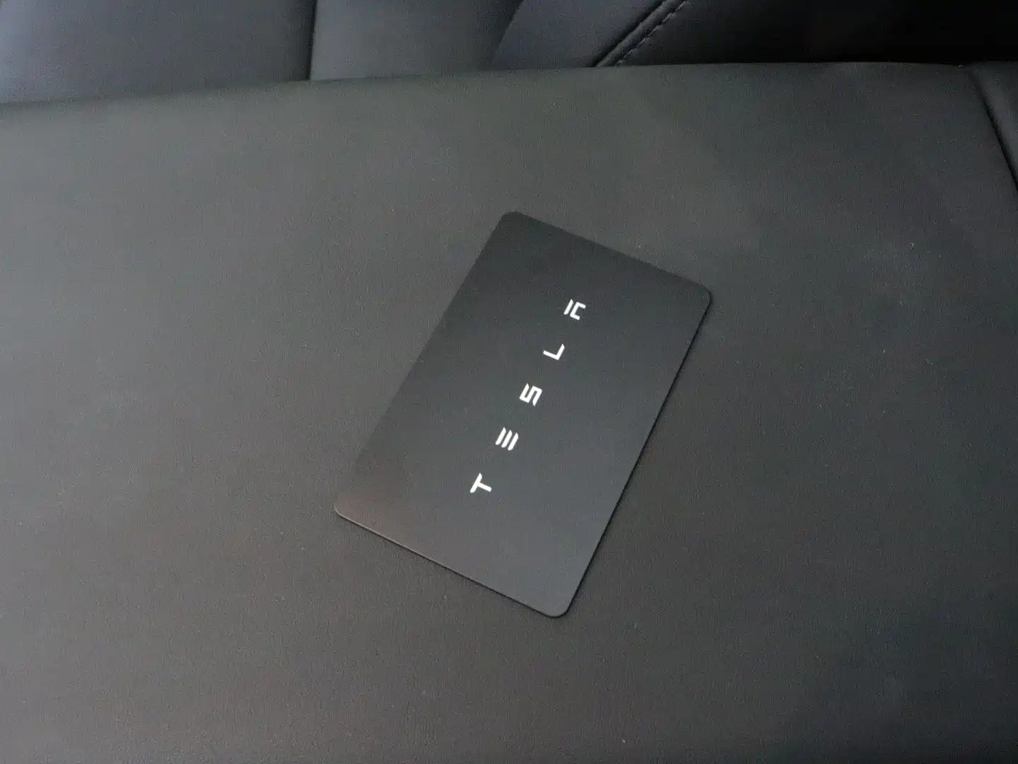 Фото 13 - Tesla Model Y