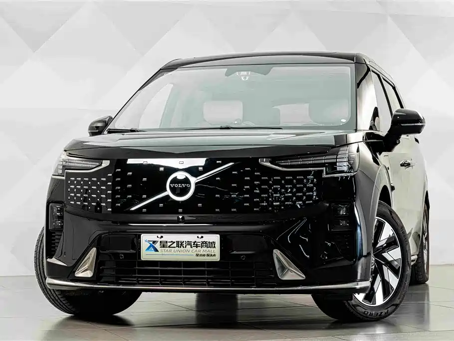 Volvo EM90 2026 2025 Ultra Six-Seater