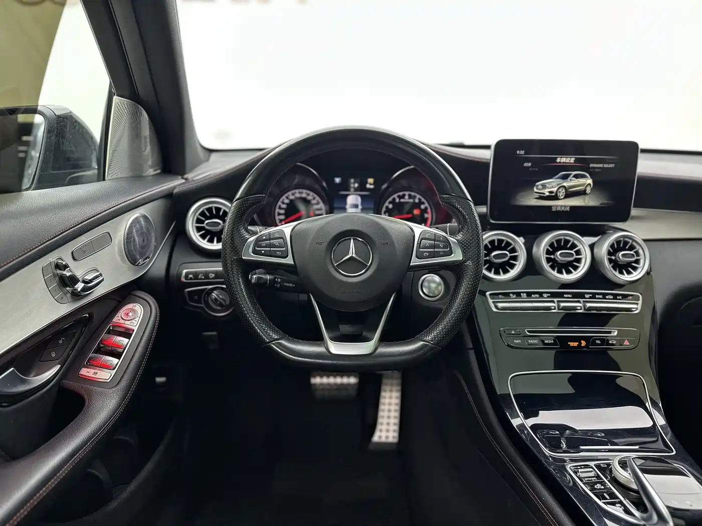 Mercedes-Benz GLC AMG 2017 AMG GLC 43 4MATIC фото 12