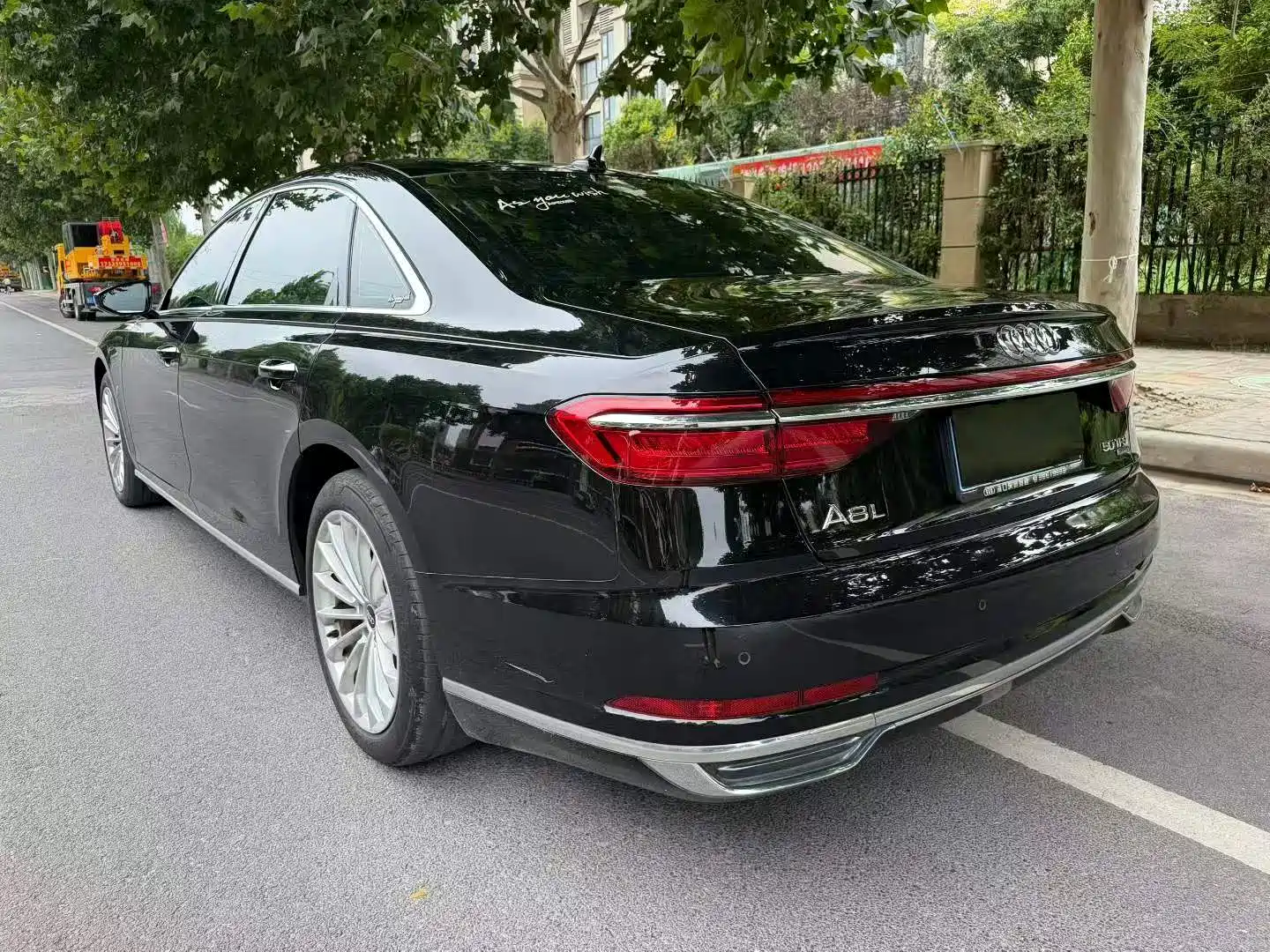 Фото 7 - Audi A8