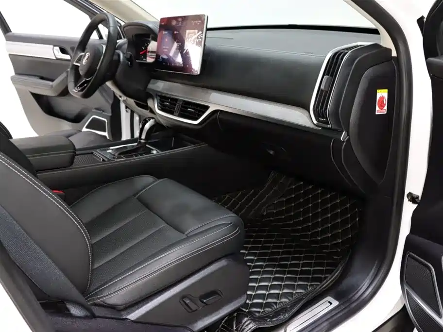 BYD Tang 2018 2.0T Automatic Smart Connection Noble Edition 7-Seater China V фото 8