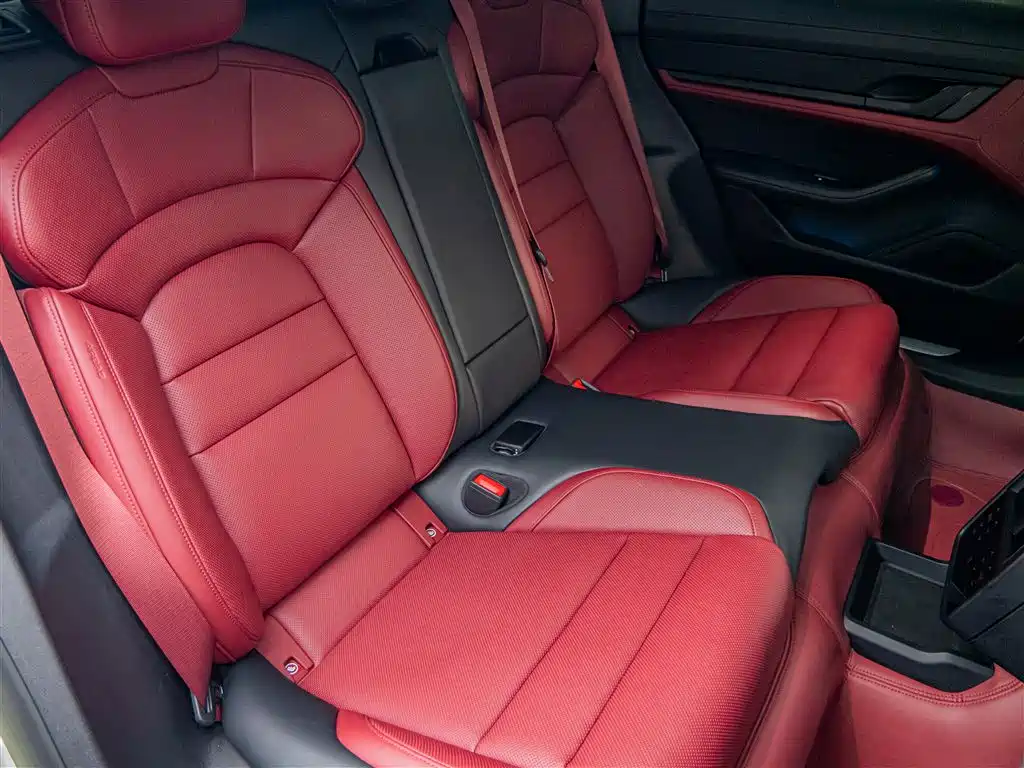 Porsche Taycan 2022 Facelift Taycan фото 21