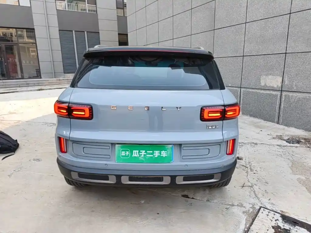 Фото 6 - Geely ICON