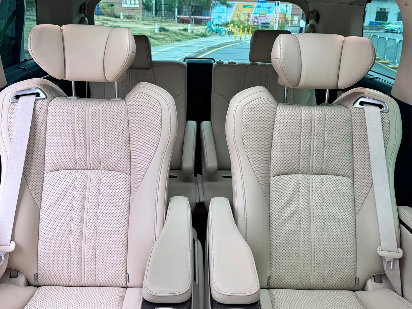 Toyota Alphard 2020 Hybrid 2.5L Premium Edition фото 16