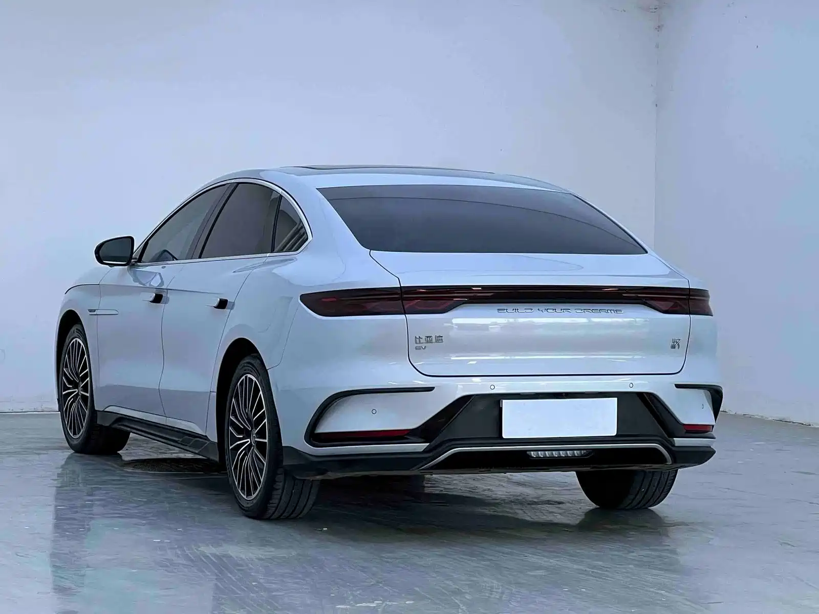 Фото 7 - BYD Han