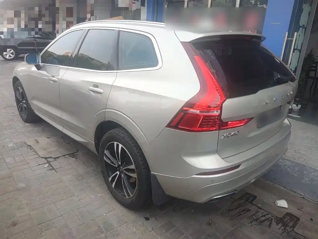 VOLVO XC60