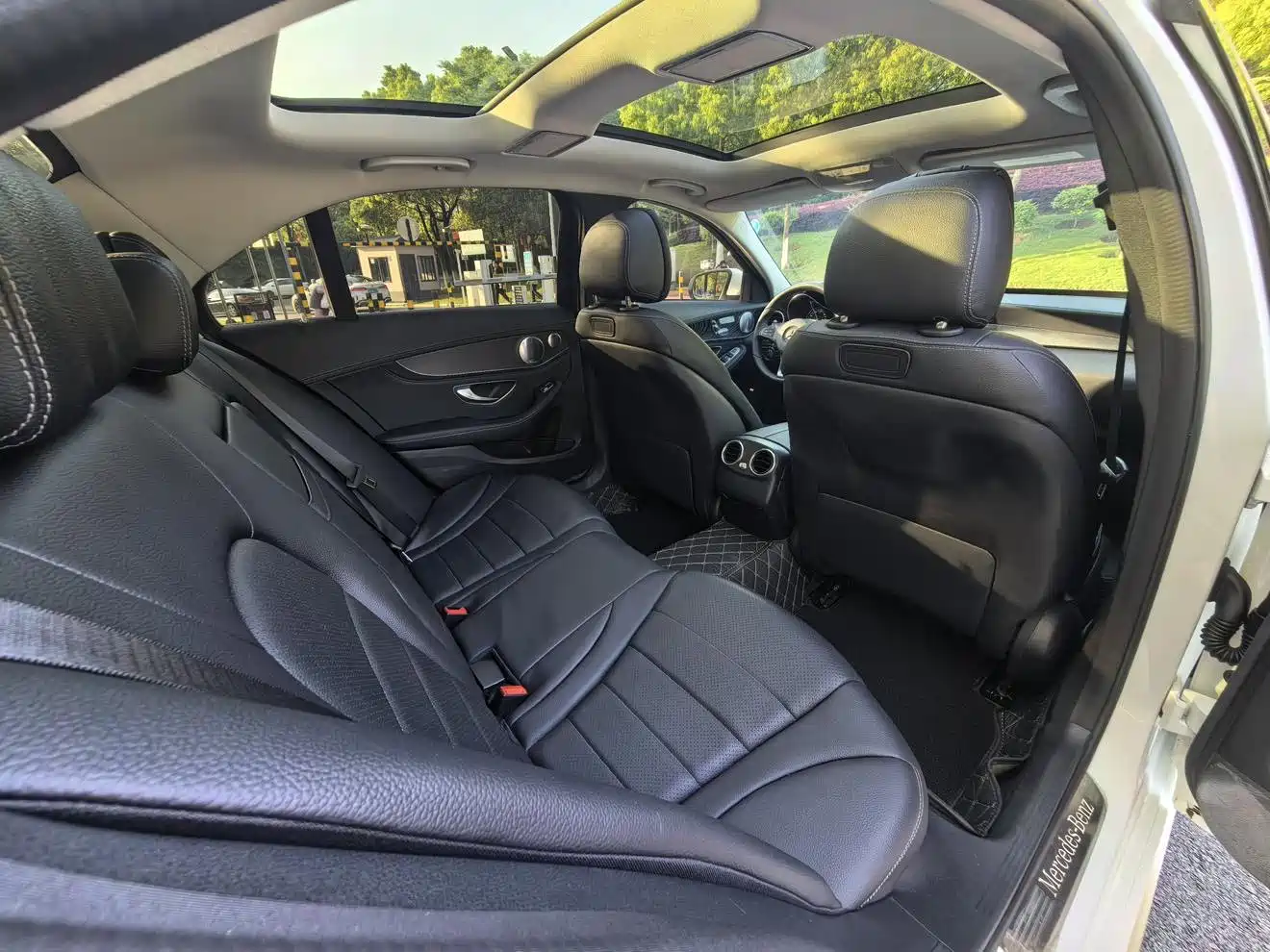 Mercedes-Benz C-Class 2016 C 200 L Sport фото 14