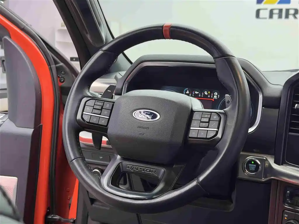 FORD F-150 RAPTOR