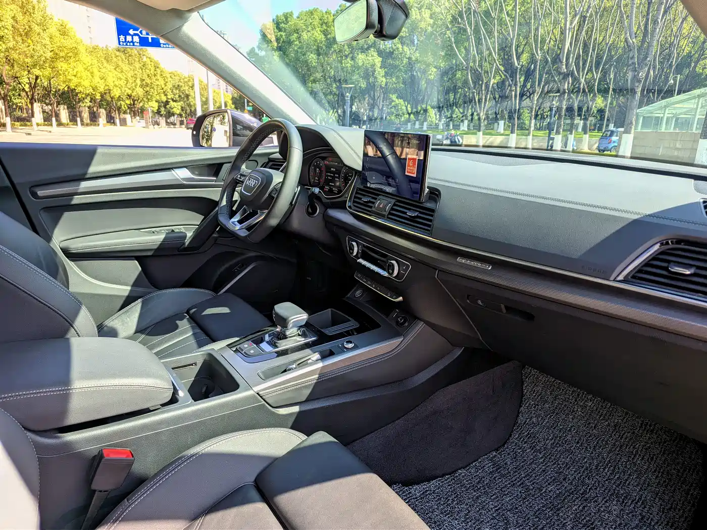 Audi Q5L 2022 45T Luxury Dynamic фото 9