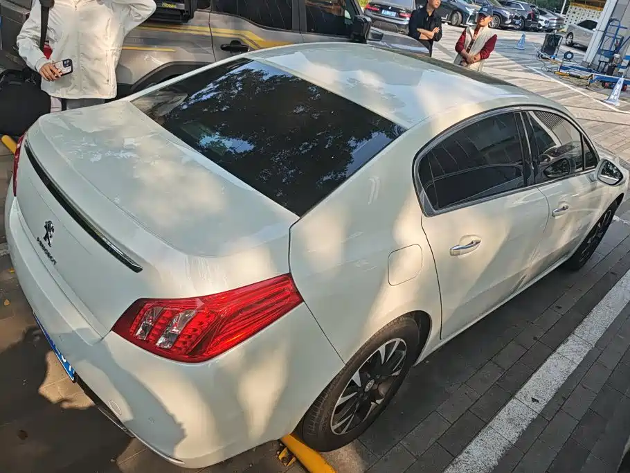 Photo 3 - Peugeot 508
