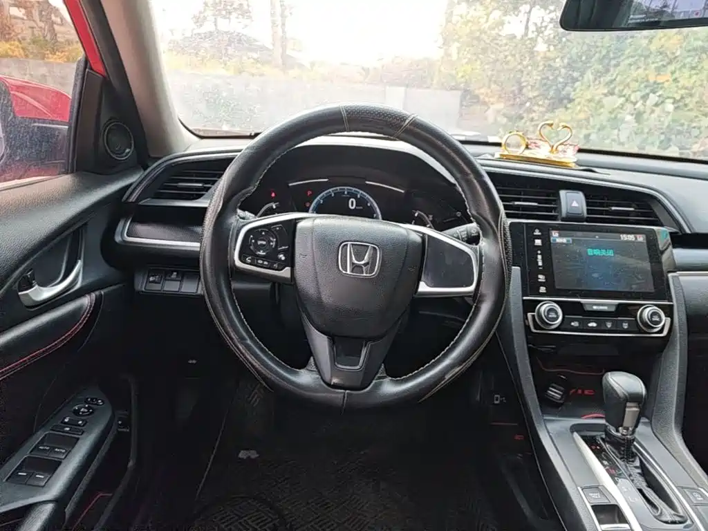 Photo 11 - Honda Civic