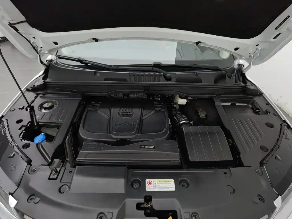 Фото 6 - Geely Coolray
