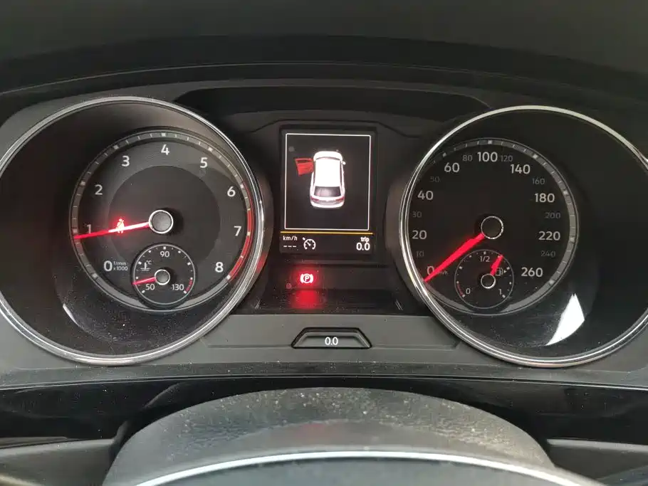 Фото 14 - Volkswagen Tiguan L
