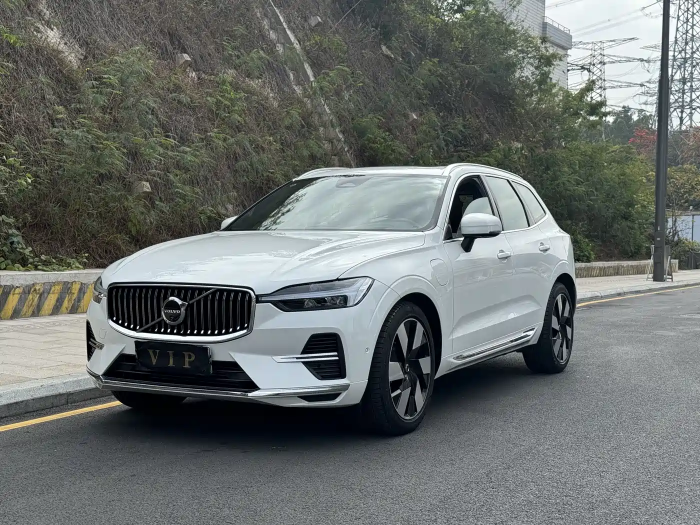 VOLVO XC60 PLUG IN HYBRID
