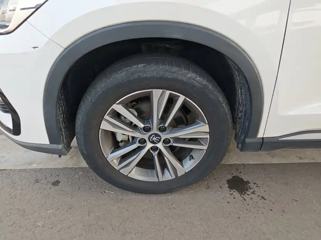 Фото 23 - BYD Song Pro
