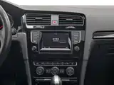 صورة 12 - Volkswagen Golf