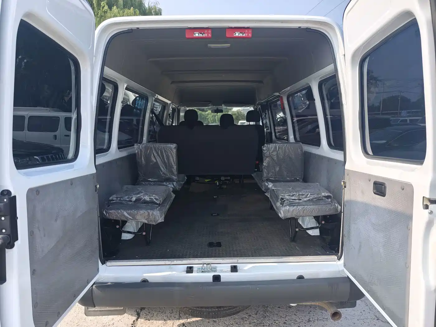 Jiangling Tesun 2019 2017 2.4L Business Long Wheelbase Medium Roof 14/15-seat 4G69S4N