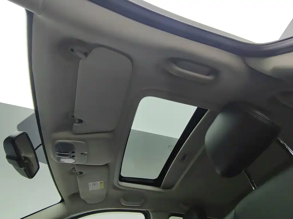Фото 14 - Jeep Compass (Import)