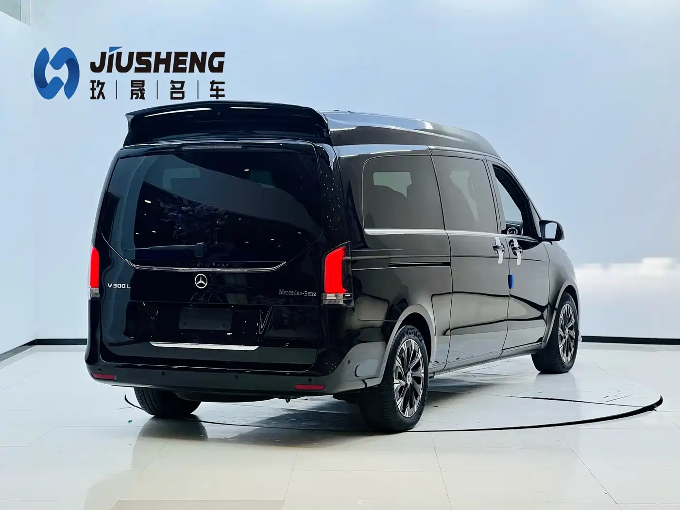 Mercedes-Benz V-Class 2024 V 300 L Long Wheelbase Premium фото 6