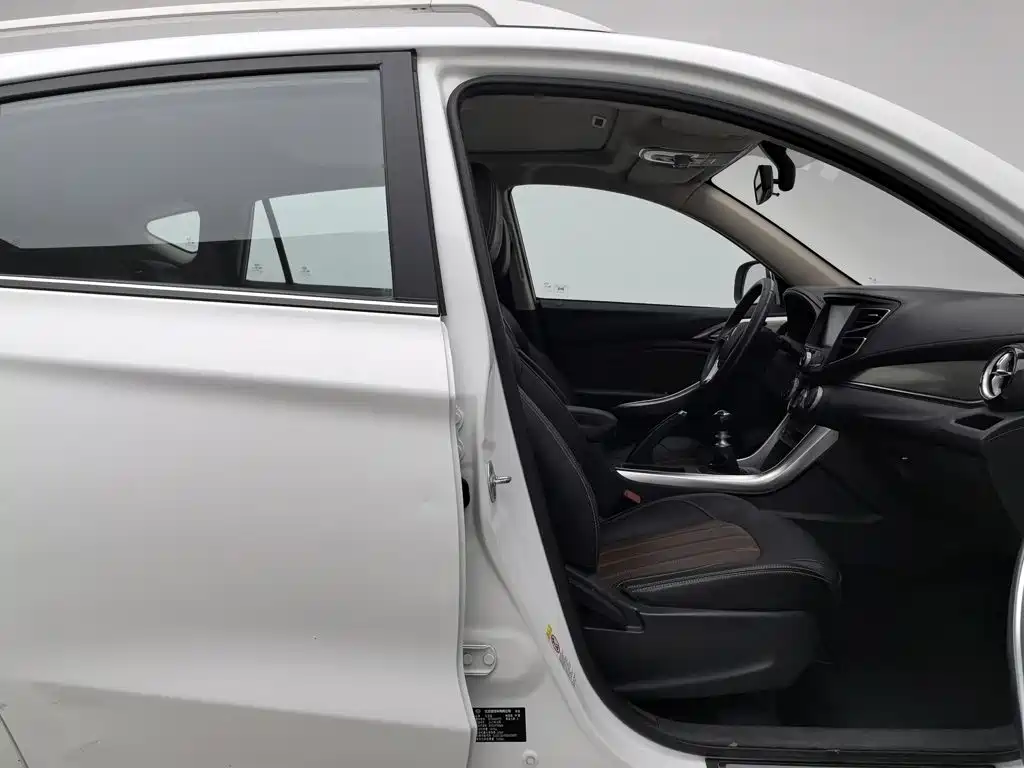 Фото 23 - BYD Song