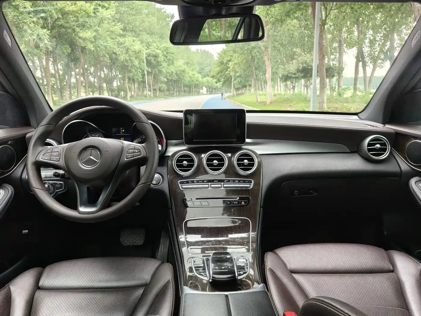 Mercedes-Benz GLC 2017 GLC 260 4MATIC Luxury фото 13