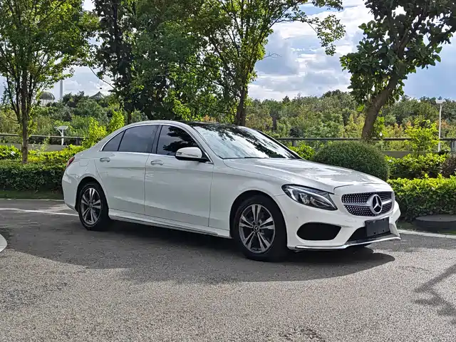 Mercedes-Benz C-Class 2018 C 200 L Sport Edition — фото 3