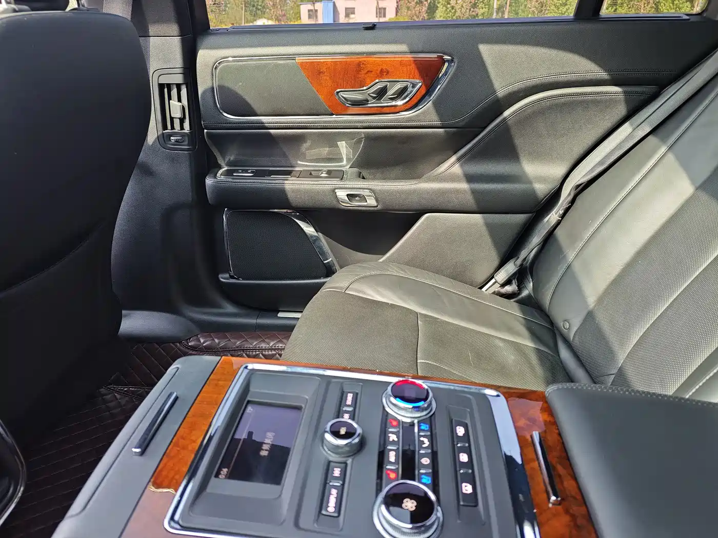 Lincoln Continental 2018 2017 2.0T 2WD Elegance Edition