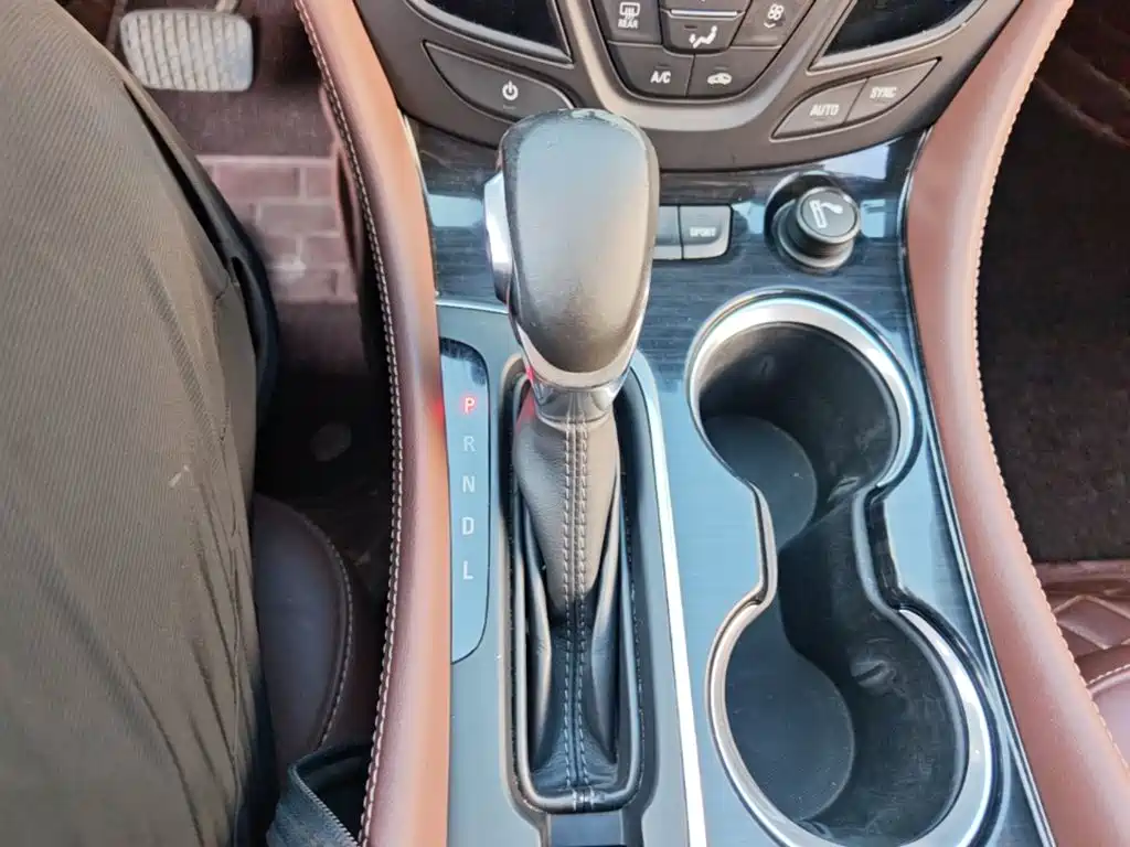 Фото 14 - Buick Envision Plus