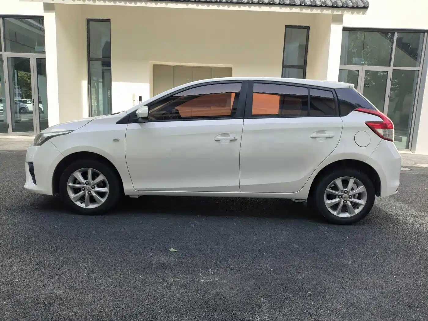 Toyota YARiS L Zhi Xuan 2014 1.5G Automatic Dynamic Edition фото 3