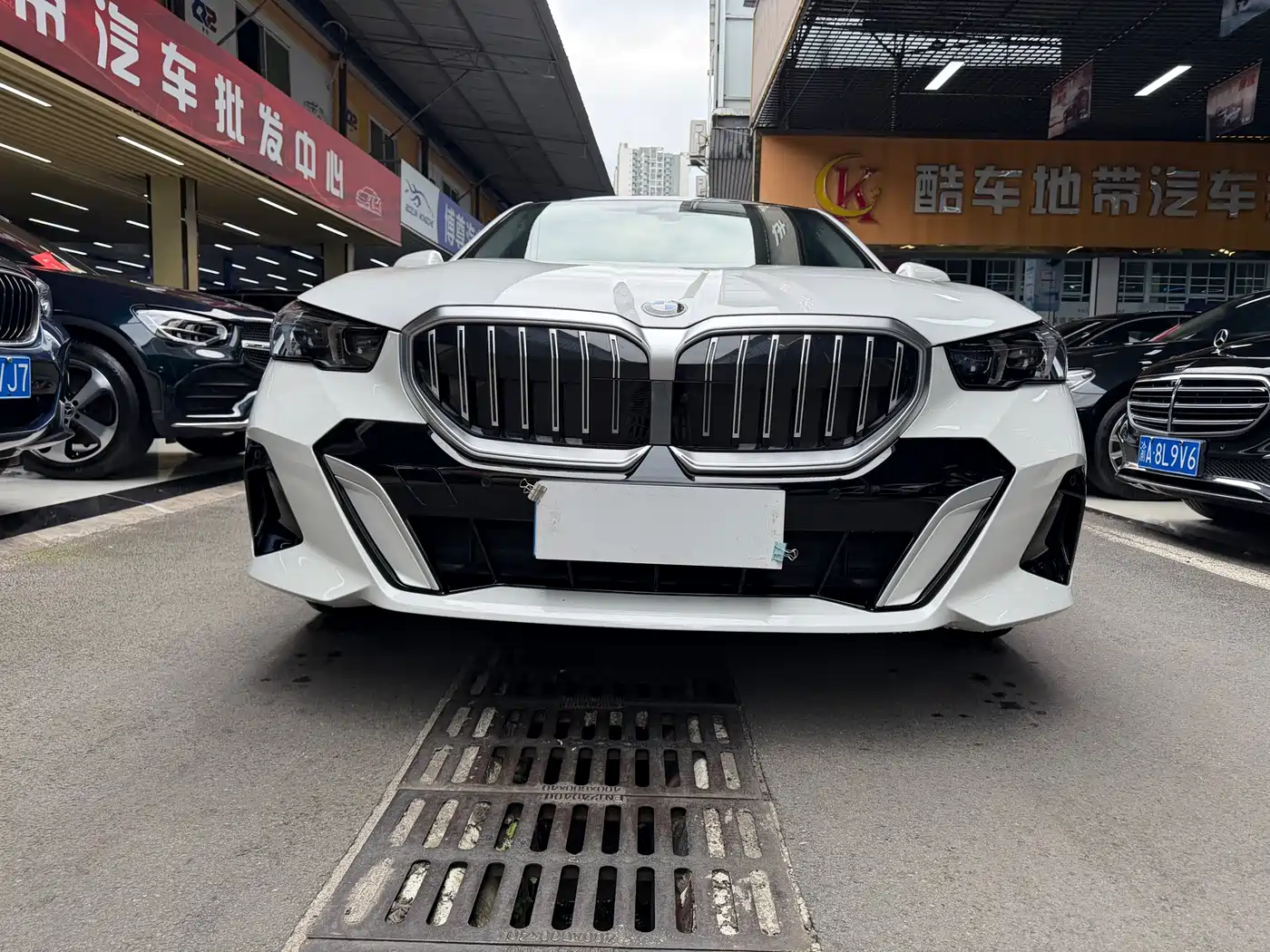 BMW 5 Series 2024 525Li M Sport Package фото 2