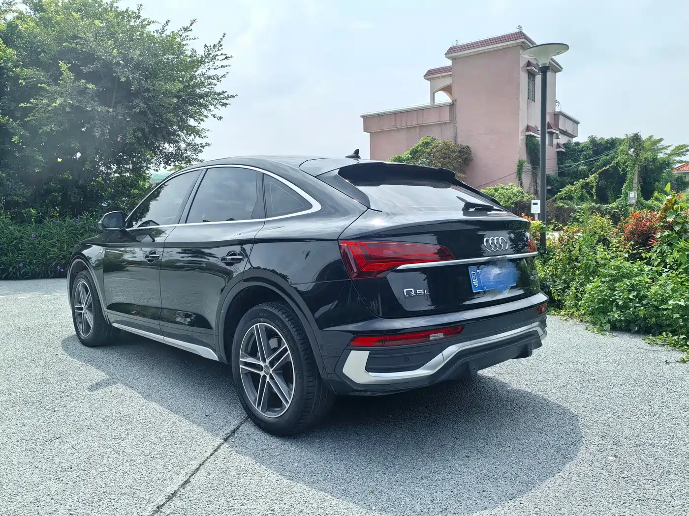 AUDI Q5L SPORTBACK