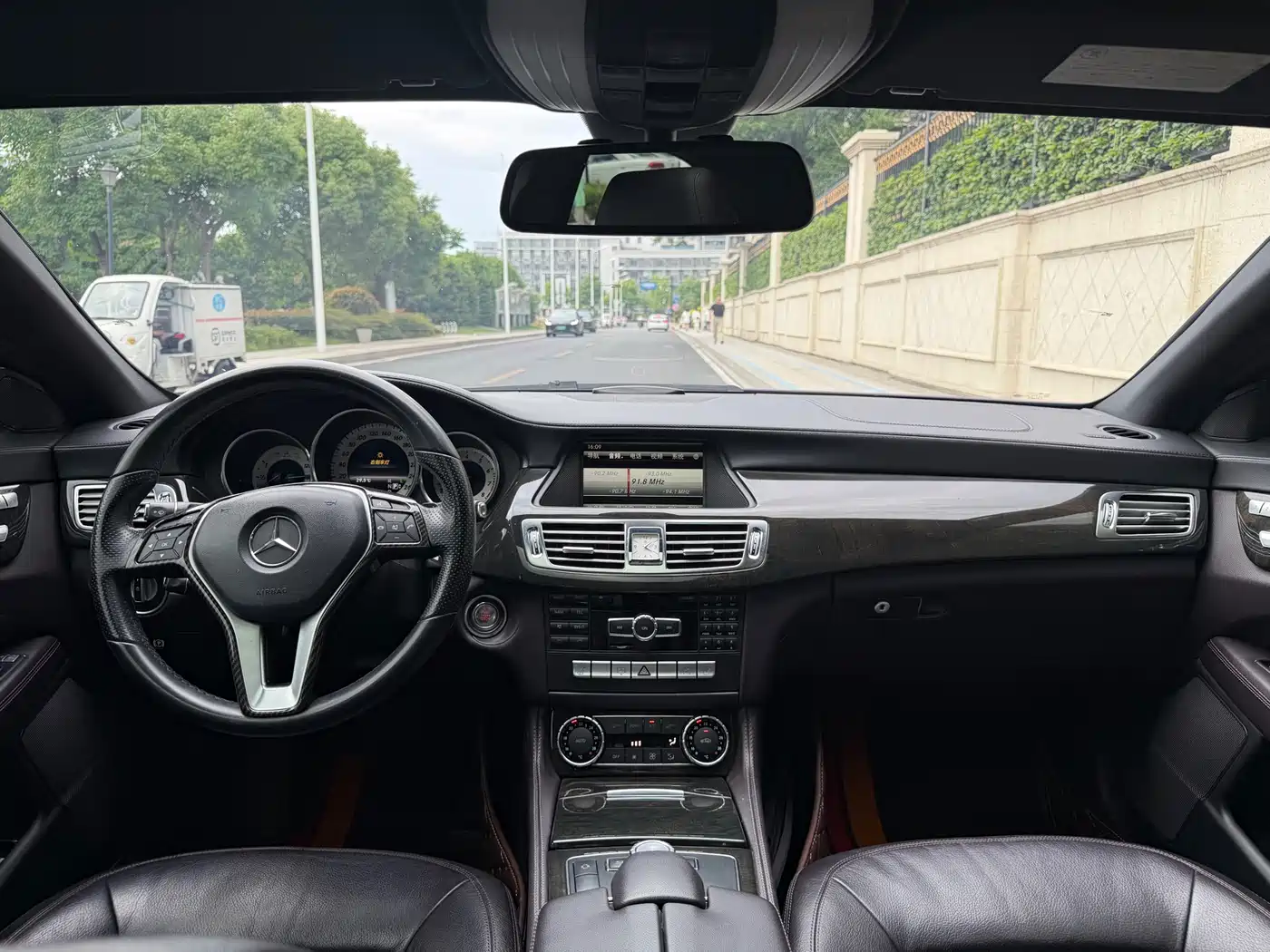 Mercedes-Benz CLS 2012 CLS 300 CGI фото 8