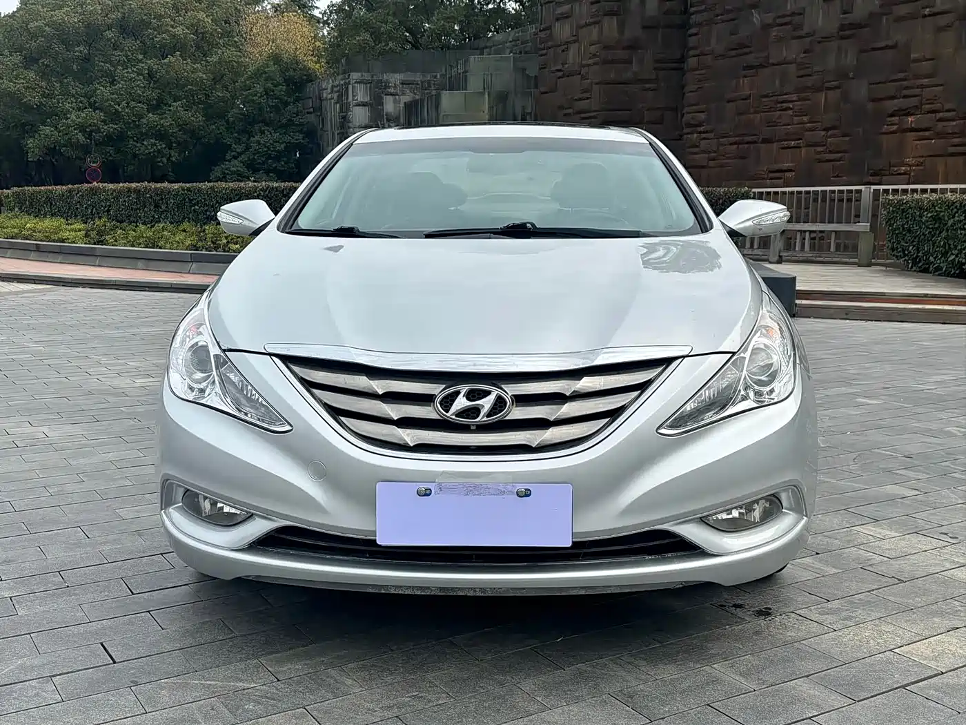 Hyundai Sonata 2013 2.0L Automatic Luxury Edition фото 2