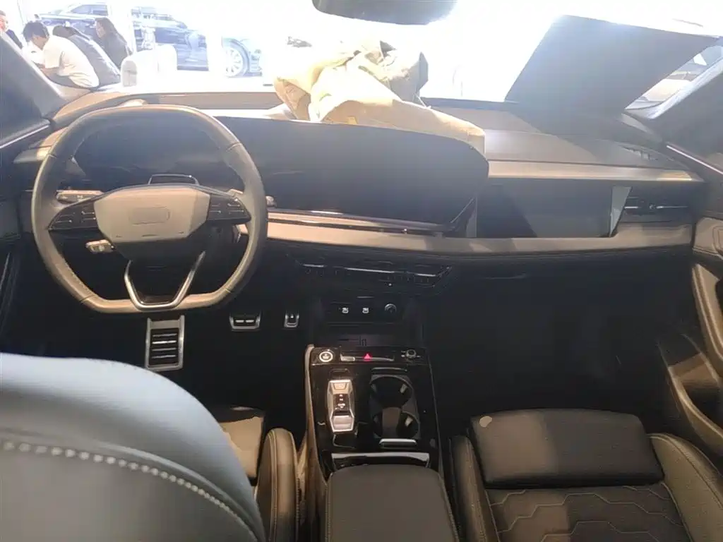 Audi Q6L e-tron 2025 Model Pioneer Edition фото 10