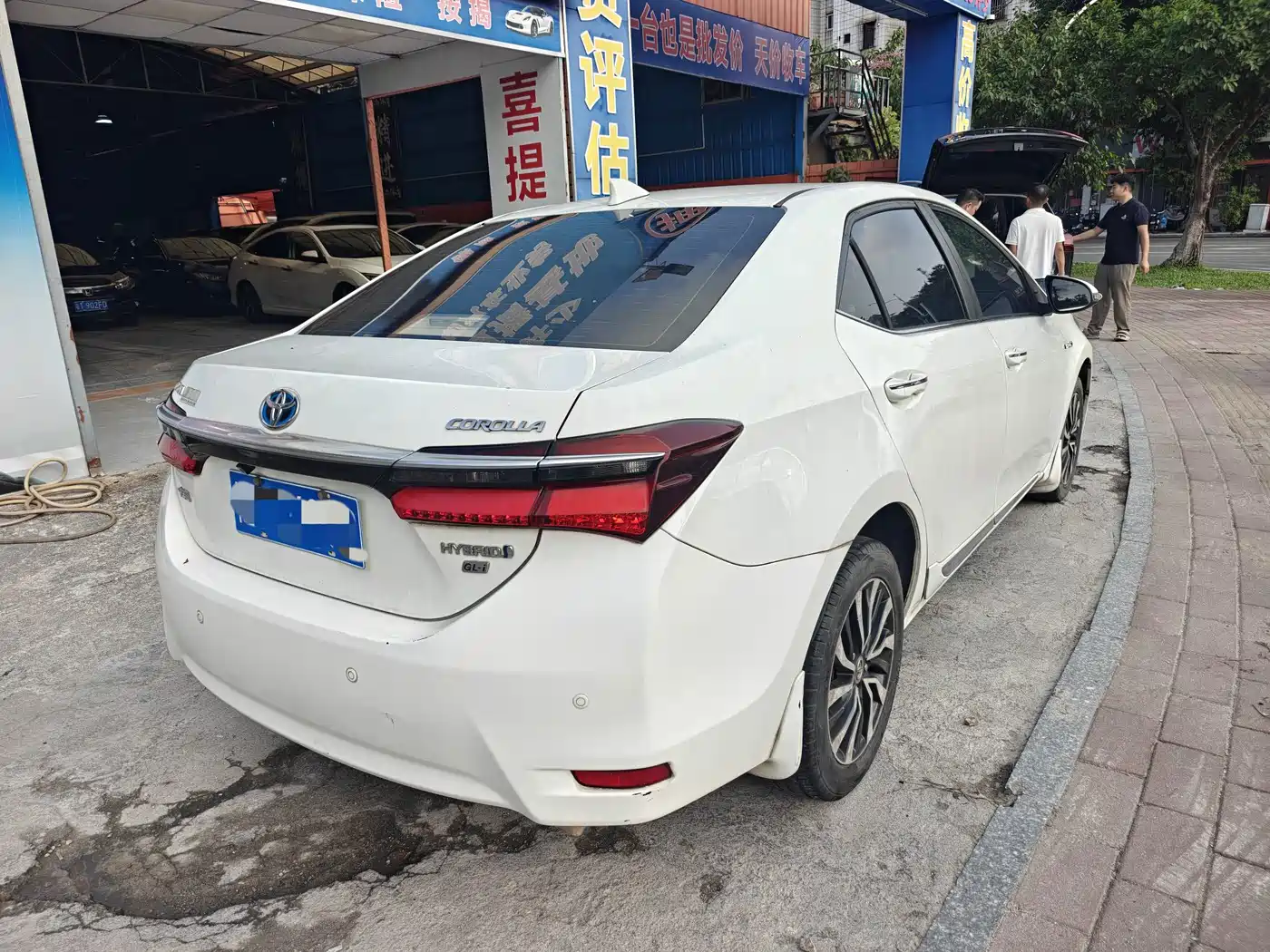 Photo 5 - Toyota Corolla
