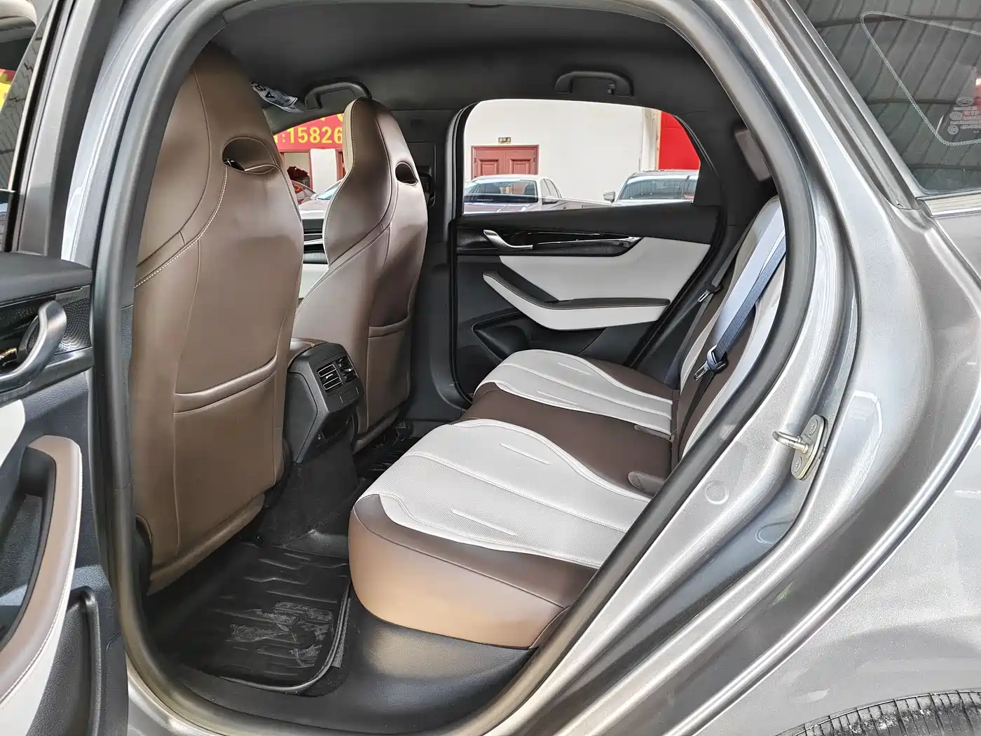 BYD Qin PLUS 2023 Champion Edition DM-i 55KM Leading фото 6