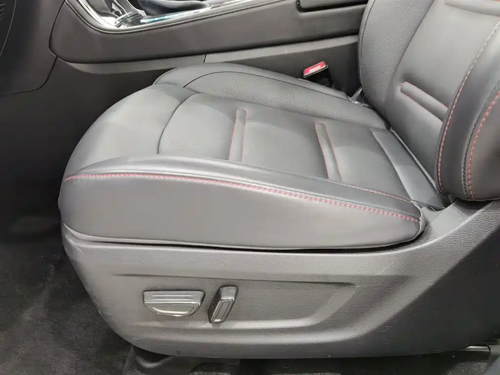 GAC Trumpchi Trumpchi GS4 PLUS 2022 390T Automatic Galaxy Edition фото 20