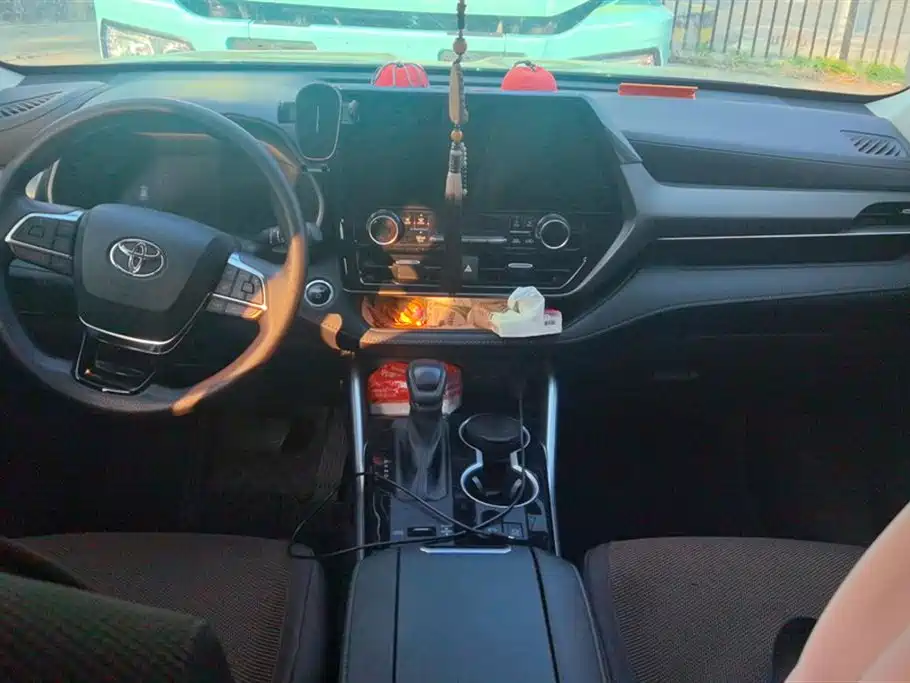 Toyota Highlander 2023 2.5L Smart Hybrid Dual Engine FWD Elite 5-Seater фото 12
