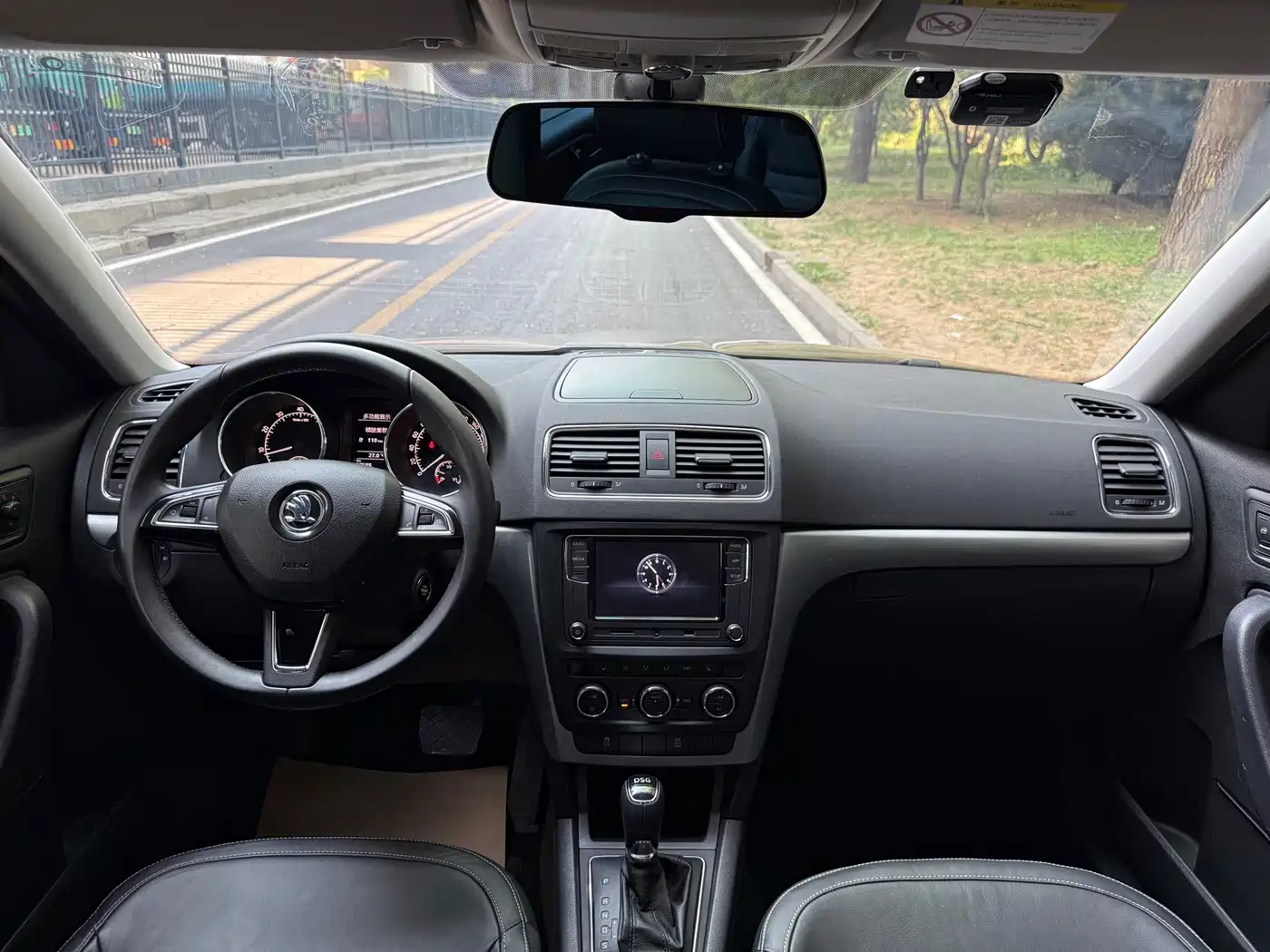 Škoda Yeti 2016 1.4TSI DSG Prestige Edition фото 7