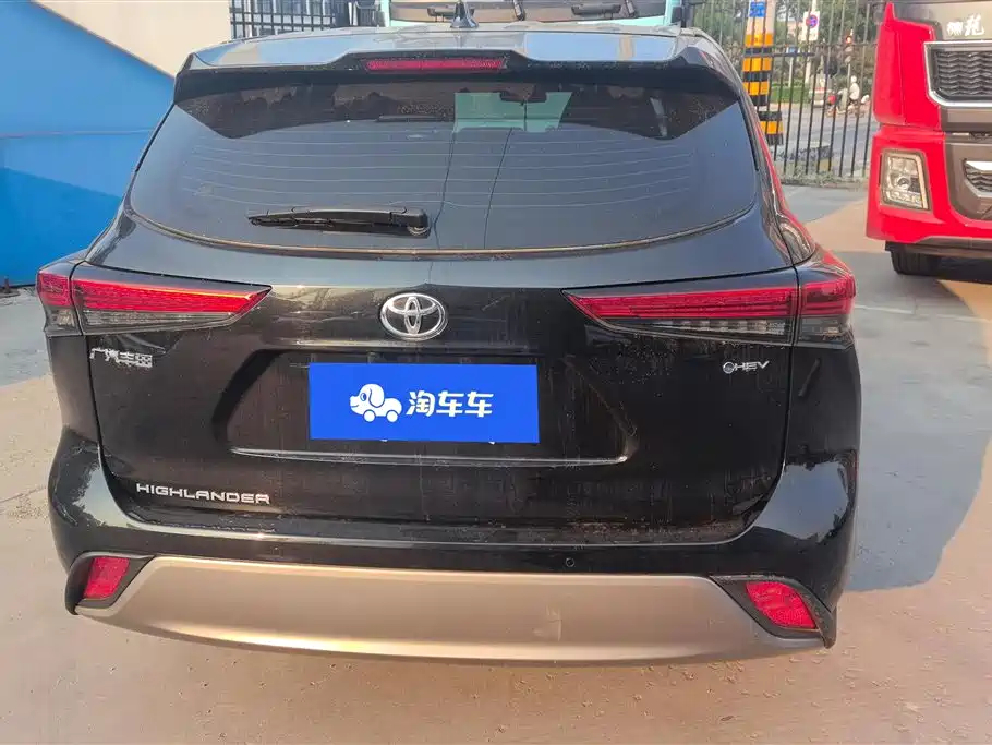 Toyota Highlander 2023 2.5L Smart Hybrid Dual Engine FWD Elite 5-Seater фото 4