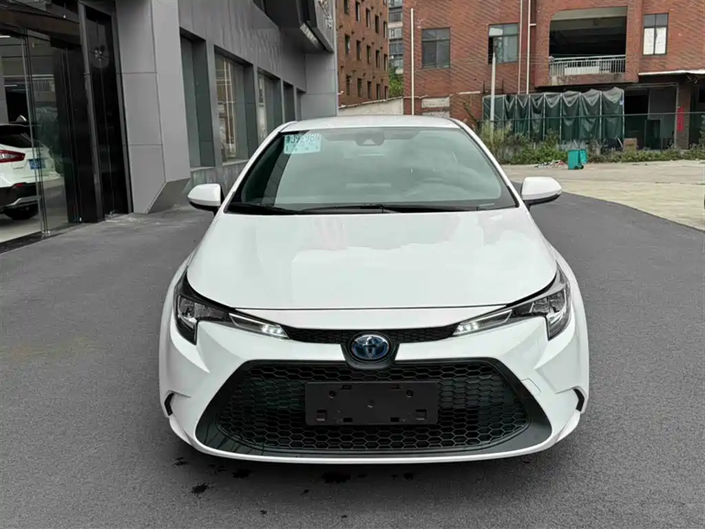Toyota Levin 2021 Dual Hybrid 1.8H E-CVT Leading Edition фото 7