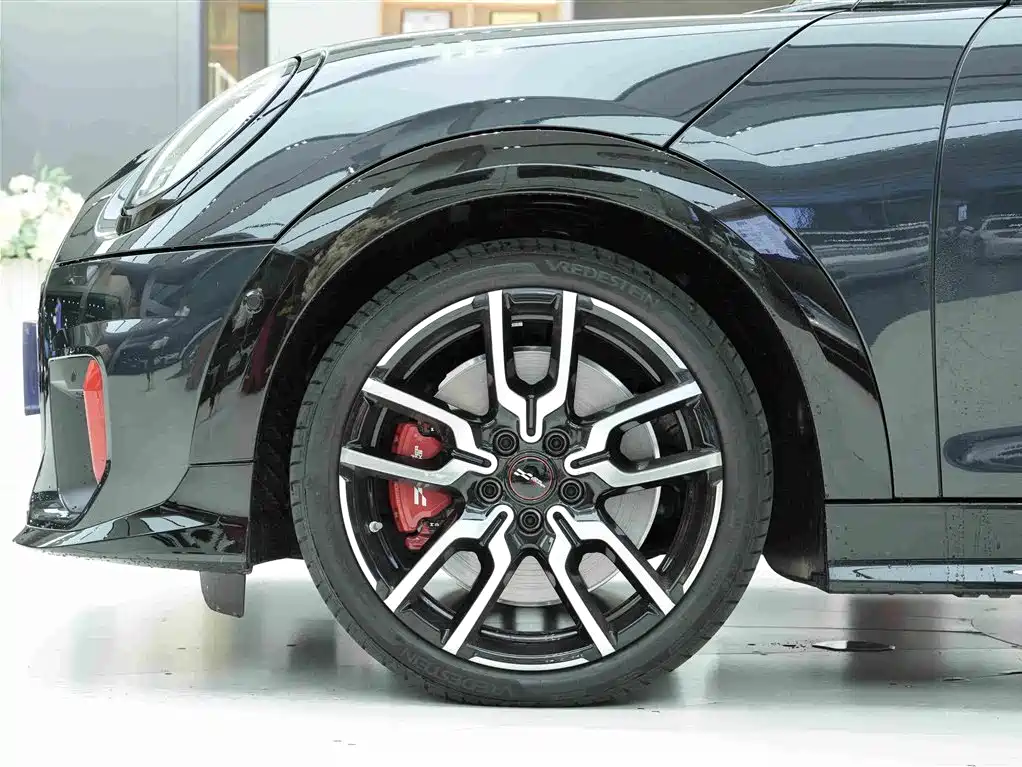 MINI JCW 2026 2025 JOHN COOPER WORKS