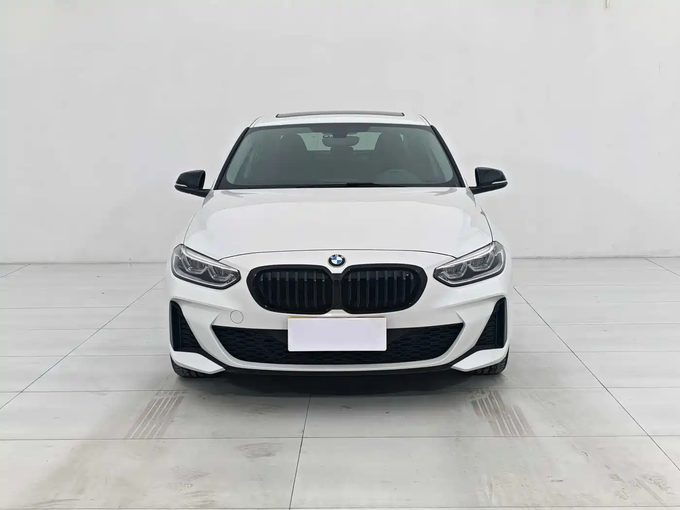 BMW 1 Series 2021 125i M Sport Black Night Edition фото 2